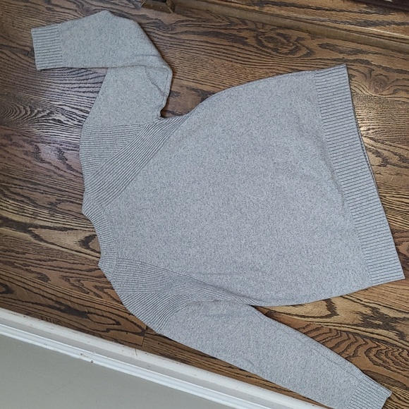 Talbots crew neck snowflake sweater Size Small - Picture 7 of 7